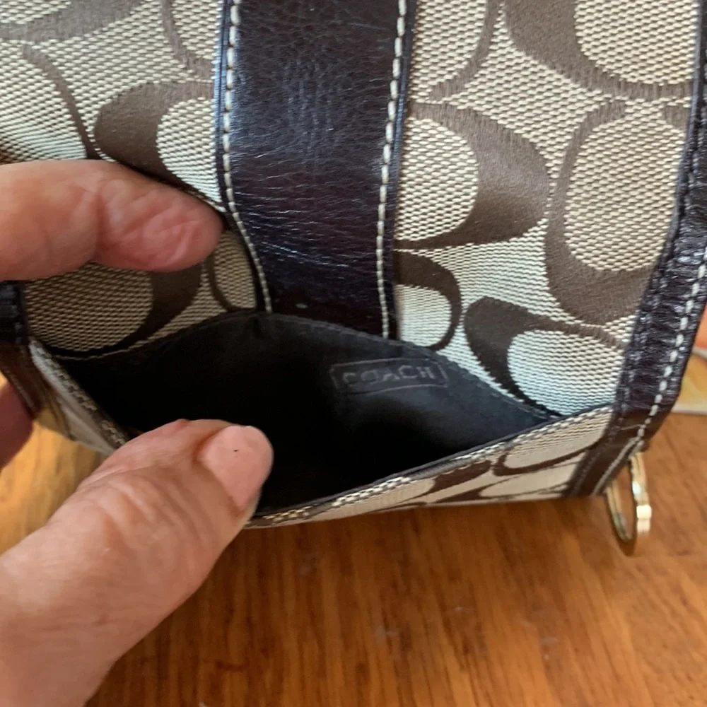 Coach Signature Canvas/Leather Wallet/Key Ring